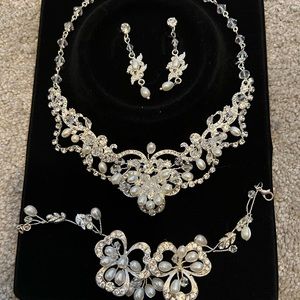 Wedding jewelry